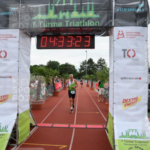 15.06.2025 - 7 Türme Triathlon Michael Strokosch http://msf.ph/oto/7998363 15.06.2025 14:33:23 Ziel 577, 985 meine-sportfotos.de