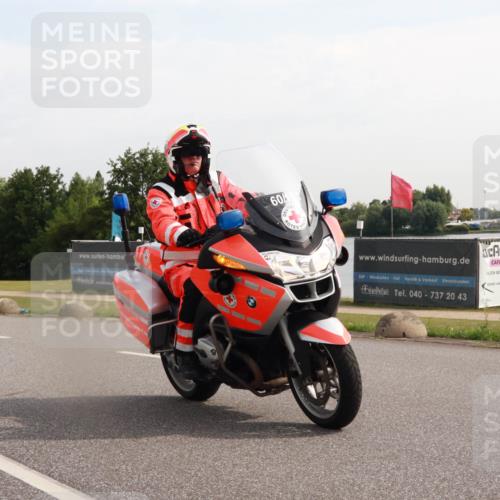 15.06.2025 - 27. Vierlanden-Triathlon H.Heesch http://msf.ph/oto/7998391 15.06.2025 09:48:51 Radfahren 73, 94 meine-sportfotos.de