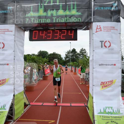 15.06.2025 - 7 Türme Triathlon Michael Strokosch http://msf.ph/oto/7998398 15.06.2025 14:33:24 Ziel 577 meine-sportfotos.de