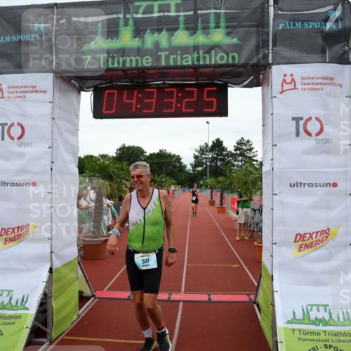 15.06.2025 - 7 Türme Triathlon Michael Strokosch http://msf.ph/oto/7998448 15.06.2025 14:33:25 Ziel 577 meine-sportfotos.de