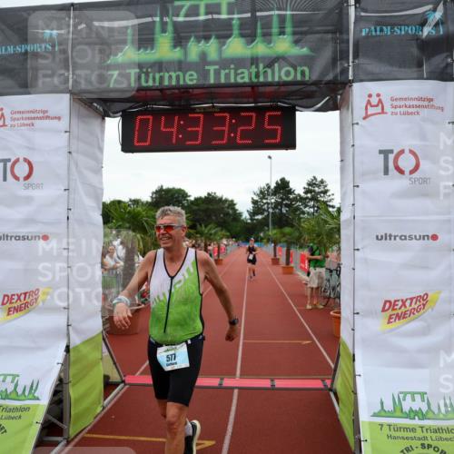 15.06.2025 - 7 Türme Triathlon Michael Strokosch http://msf.ph/oto/7998469 15.06.2025 14:33:25 Ziel 577 meine-sportfotos.de