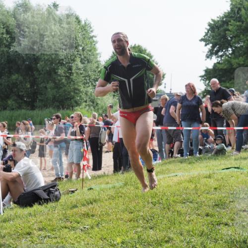 15.06.2025 - 27. Vierlanden-Triathlon KatJ http://msf.ph/oto/7998483 15.06.2025 09:56:08 Schwimmen 268, 277, 285, 310, 312, 349, 357 meine-sportfotos.de
