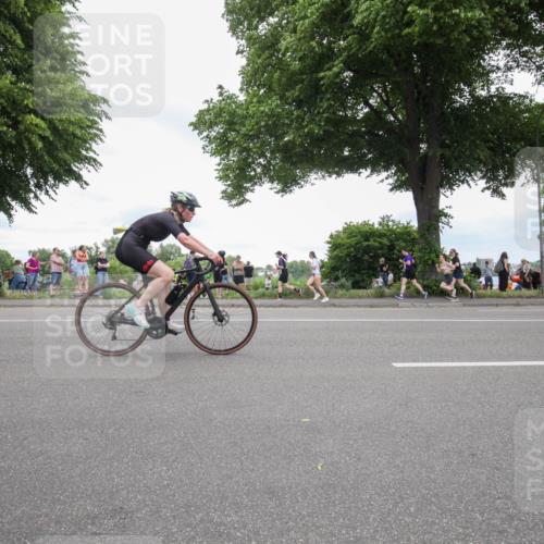 15.06.2025 - 7 Türme Triathlon Yannick Fuchs http://msf.ph/oto/7998496 15.06.2025 13:56:45 Radfahren  meine-sportfotos.de