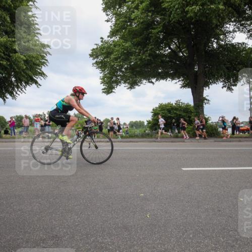 15.06.2025 - 7 Türme Triathlon Yannick Fuchs http://msf.ph/oto/7998525 15.06.2025 13:57:33 Radfahren 484, 1068 meine-sportfotos.de