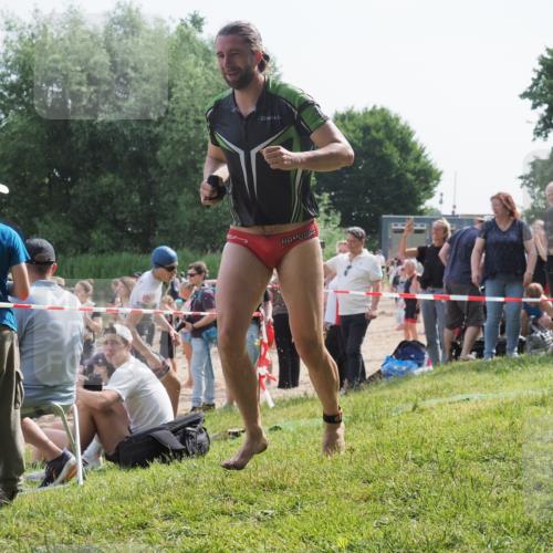 15.06.2025 - 27. Vierlanden-Triathlon KatJ http://msf.ph/oto/7998545 15.06.2025 09:56:09 Schwimmen 268, 277, 285, 310, 312, 349, 357 meine-sportfotos.de