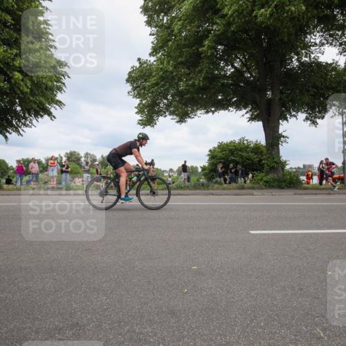 15.06.2025 - 7 Türme Triathlon Yannick Fuchs http://msf.ph/oto/7998548 15.06.2025 13:58:04 Radfahren 444, 491 meine-sportfotos.de