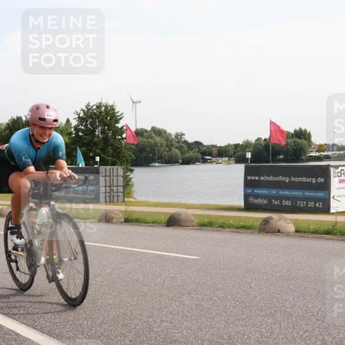 15.06.2025 - 27. Vierlanden-Triathlon H.Heesch http://msf.ph/oto/7998551 15.06.2025 09:51:23 Radfahren 204 meine-sportfotos.de