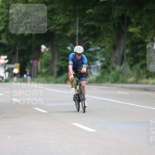 15.06.2025 - 7 Türme Triathlon Yannick Fuchs http://msf.ph/oto/7998563 15.06.2025 12:19:55 Radfahren 208, 309, 414 meine-sportfotos.de