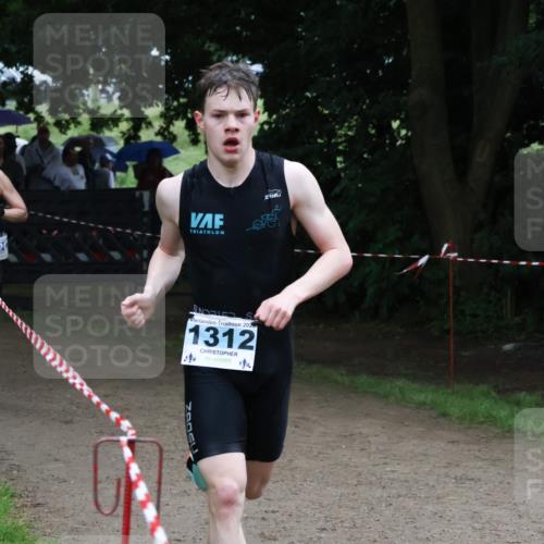 21.06.2025 - 27. Vierlanden-Triathlon Lena Gebhardt http://msf.ph/oto/7998581 15.06.2025 13:57:02 Laufen 2025, 1312 meine-sportfotos.de