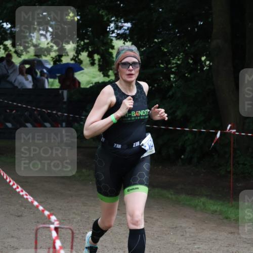 21.06.2025 - 27. Vierlanden-Triathlon Lena Gebhardt http://msf.ph/oto/7998607 15.06.2025 13:57:04 Laufen 3, 3 meine-sportfotos.de