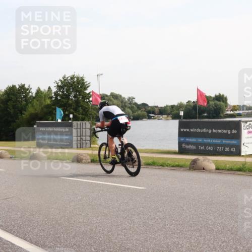 15.06.2025 - 27. Vierlanden-Triathlon H.Heesch http://msf.ph/oto/7998657 15.06.2025 09:52:45 Radfahren 149 meine-sportfotos.de