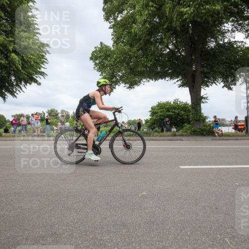 15.06.2025 - 7 Türme Triathlon Yannick Fuchs http://msf.ph/oto/7998696 15.06.2025 14:00:49 Radfahren  meine-sportfotos.de
