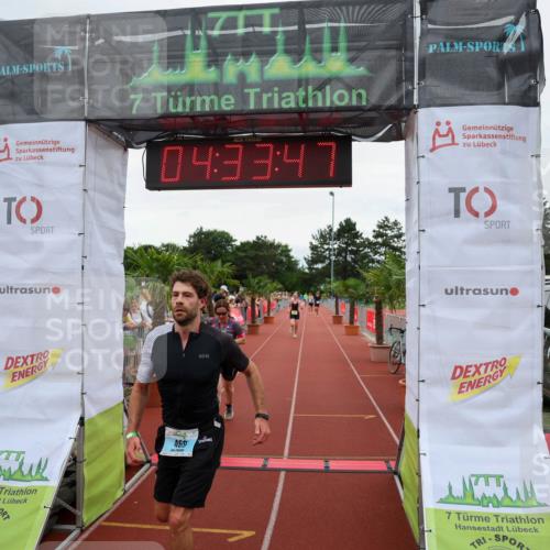 15.06.2025 - 7 Türme Triathlon Michael Strokosch http://msf.ph/oto/7998700 15.06.2025 14:33:47 Ziel 469, 728, 844 meine-sportfotos.de