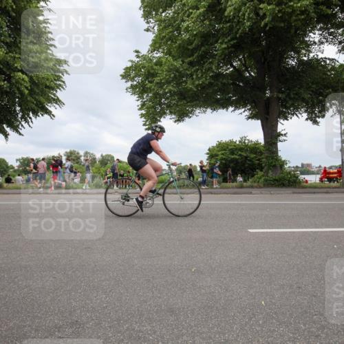 15.06.2025 - 7 Türme Triathlon Yannick Fuchs http://msf.ph/oto/7998715 15.06.2025 14:02:03 Radfahren 967 meine-sportfotos.de