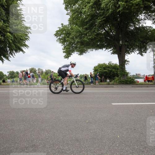 15.06.2025 - 7 Türme Triathlon Yannick Fuchs http://msf.ph/oto/7998733 15.06.2025 14:02:05 Radfahren 967 meine-sportfotos.de