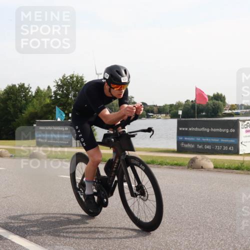 15.06.2025 - 27. Vierlanden-Triathlon H.Heesch http://msf.ph/oto/7998737 15.06.2025 09:54:42 Radfahren 137 meine-sportfotos.de