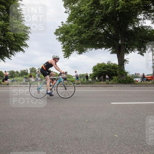 15.06.2025 - 7 Türme Triathlon Yannick Fuchs http://msf.ph/oto/7998765 15.06.2025 14:03:00 Radfahren 887 meine-sportfotos.de