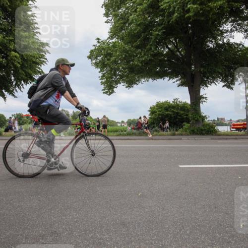 15.06.2025 - 7 Türme Triathlon Yannick Fuchs http://msf.ph/oto/7998779 15.06.2025 14:03:55 Radfahren  meine-sportfotos.de