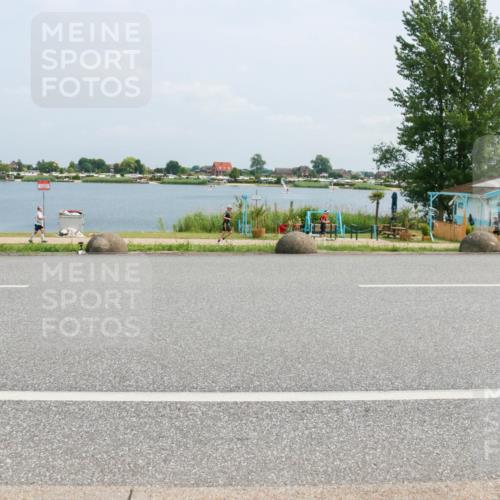 21.06.2025 - 27. Vierlanden-Triathlon H.Heesch http://msf.ph/oto/7998793 15.06.2025 12:31:41 Radfahren 785, 1000, 1001, 1002, 1003 meine-sportfotos.de