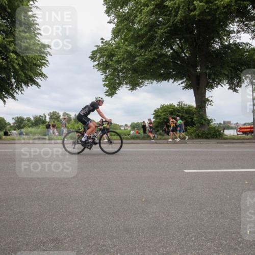 15.06.2025 - 7 Türme Triathlon Yannick Fuchs http://msf.ph/oto/7998799 15.06.2025 14:04:09 Radfahren 653 meine-sportfotos.de