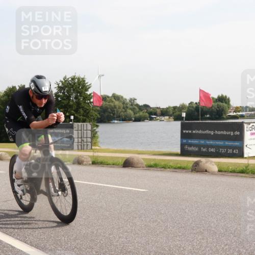 15.06.2025 - 27. Vierlanden-Triathlon H.Heesch http://msf.ph/oto/7998811 15.06.2025 09:56:19 Radfahren 9, 45, 77 meine-sportfotos.de