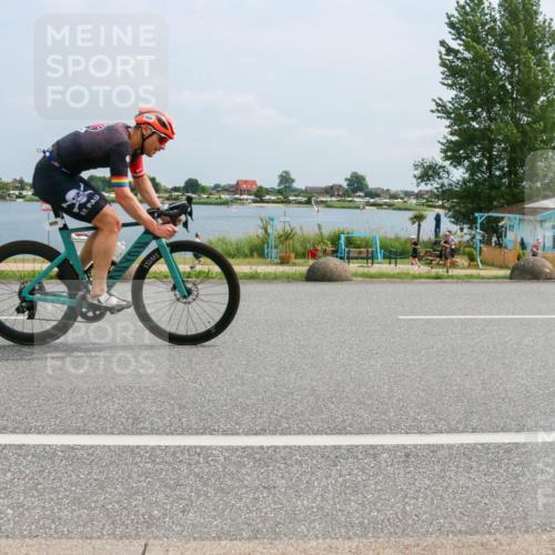 21.06.2025 - 27. Vierlanden-Triathlon H.Heesch http://msf.ph/oto/7998936 15.06.2025 12:31:43 Radfahren 785, 1000, 1001, 1002, 1003 meine-sportfotos.de