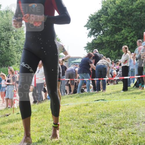 15.06.2025 - 27. Vierlanden-Triathlon KatJ http://msf.ph/oto/7998945 15.06.2025 09:56:15 Schwimmen 268, 277, 285, 314, 315, 323, 349, 357 meine-sportfotos.de