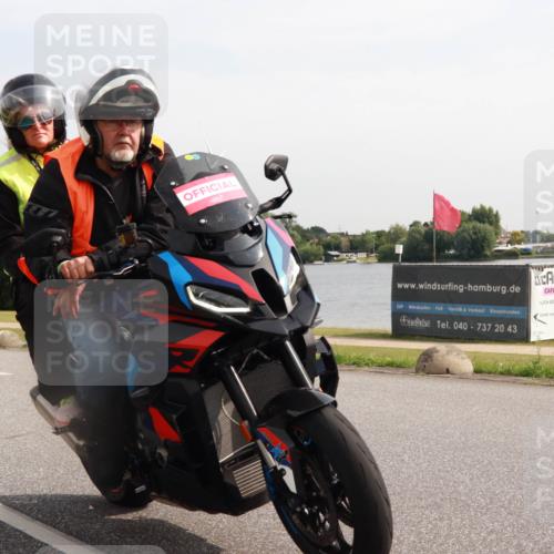15.06.2025 - 27. Vierlanden-Triathlon H.Heesch http://msf.ph/oto/7998946 15.06.2025 09:59:43 Radfahren 100, 138 meine-sportfotos.de