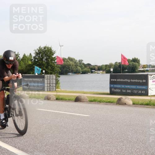 15.06.2025 - 27. Vierlanden-Triathlon H.Heesch http://msf.ph/oto/7998967 15.06.2025 10:01:18 Radfahren 13, 302 meine-sportfotos.de