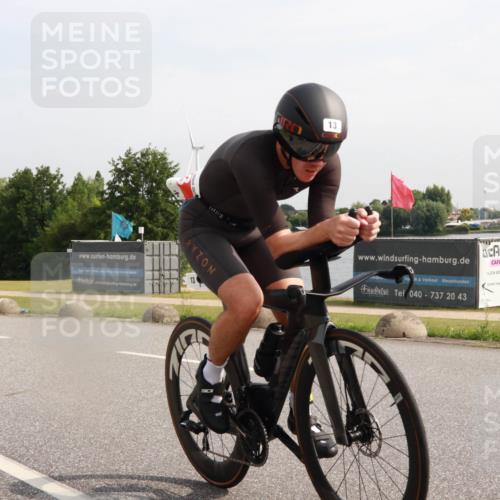 15.06.2025 - 27. Vierlanden-Triathlon H.Heesch http://msf.ph/oto/7998974 15.06.2025 10:01:18 Radfahren 13, 302 meine-sportfotos.de