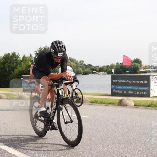 15.06.2025 - 27. Vierlanden-Triathlon H.Heesch http://msf.ph/oto/7998985 15.06.2025 10:02:31 Radfahren 9, 45, 109, 237, 311, 337, 361 meine-sportfotos.de