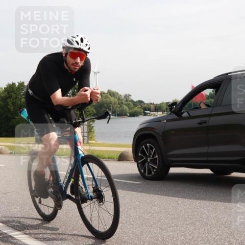 15.06.2025 - 27. Vierlanden-Triathlon H.Heesch http://msf.ph/oto/7998991 15.06.2025 10:03:40 Radfahren 58, 114, 304, 308 meine-sportfotos.de