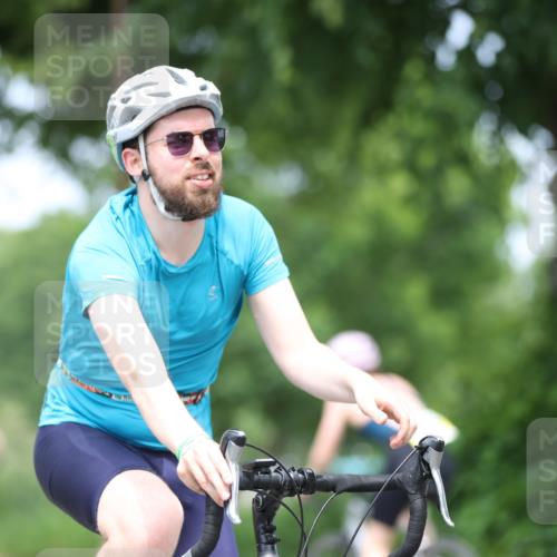 15.06.2025 - 7 Türme Triathlon Yannick Fuchs http://msf.ph/oto/7998997 15.06.2025 13:13:50 Radfahren 195, 216, 563, 787, 1135 meine-sportfotos.de