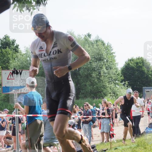 15.06.2025 - 27. Vierlanden-Triathlon KatJ http://msf.ph/oto/7999002 15.06.2025 09:56:16 Schwimmen 260, 268, 277, 285, 314, 315, 323, 349, 357 meine-sportfotos.de