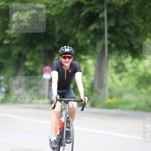15.06.2025 - 7 Türme Triathlon Yannick Fuchs http://msf.ph/oto/7999003 15.06.2025 12:20:38 Radfahren 511, 537, 567 meine-sportfotos.de