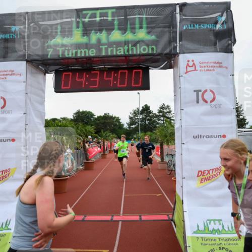15.06.2025 - 7 Türme Triathlon Michael Strokosch http://msf.ph/oto/7999008 15.06.2025 14:33:59 Ziel 379, 598, 668 meine-sportfotos.de