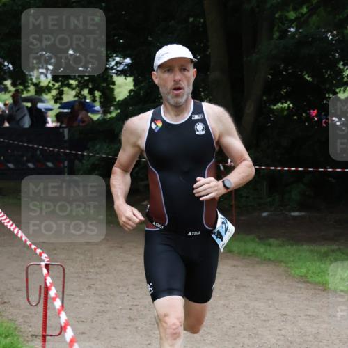 21.06.2025 - 27. Vierlanden-Triathlon Lena Gebhardt http://msf.ph/oto/7999075 15.06.2025 13:59:28 Laufen 3, 11 meine-sportfotos.de