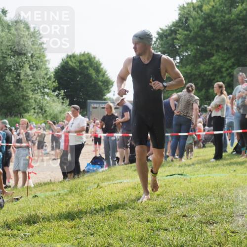 15.06.2025 - 27. Vierlanden-Triathlon KatJ http://msf.ph/oto/7999081 15.06.2025 09:56:18 Schwimmen 260, 277, 285, 314, 315, 323, 349, 357, 438 meine-sportfotos.de