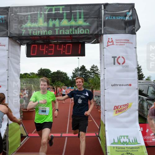 15.06.2025 - 7 Türme Triathlon Michael Strokosch http://msf.ph/oto/7999085 15.06.2025 14:34:01 Ziel 379, 598, 668 meine-sportfotos.de