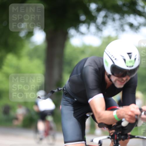 15.06.2025 - 7 Türme Triathlon Yannick Fuchs http://msf.ph/oto/7999109 15.06.2025 13:14:01 Radfahren 263, 439, 459, 501, 761, 922, 1026, 1151, 1184 meine-sportfotos.de