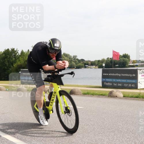 15.06.2025 - 27. Vierlanden-Triathlon H.Heesch http://msf.ph/oto/7999123 15.06.2025 10:17:34 Radfahren 86 meine-sportfotos.de