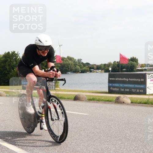 15.06.2025 - 27. Vierlanden-Triathlon H.Heesch http://msf.ph/oto/7999131 15.06.2025 10:17:37 Radfahren 60, 86 meine-sportfotos.de