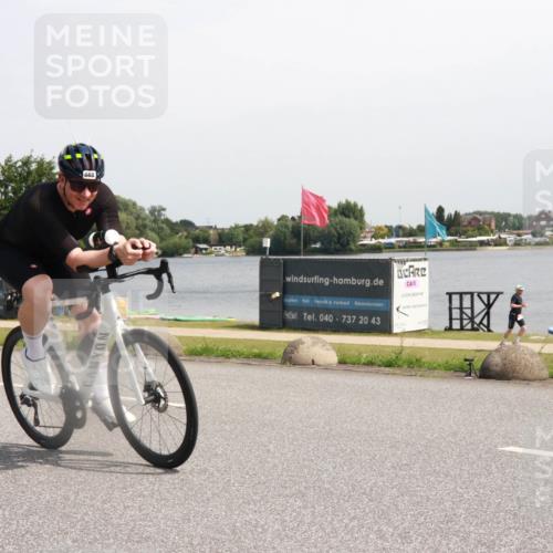 21.06.2025 - 27. Vierlanden-Triathlon H.Heesch http://msf.ph/oto/7999138 15.06.2025 11:38:44 Radfahren 636, 668, 716, 793, 837 meine-sportfotos.de