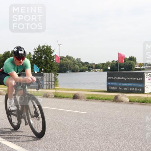 15.06.2025 - 27. Vierlanden-Triathlon H.Heesch http://msf.ph/oto/7999147 15.06.2025 10:17:58 Radfahren 171, 247 meine-sportfotos.de