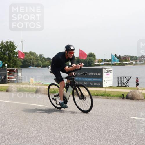 21.06.2025 - 27. Vierlanden-Triathlon H.Heesch http://msf.ph/oto/7999155 15.06.2025 11:38:46 Radfahren 636, 668, 793, 837 meine-sportfotos.de