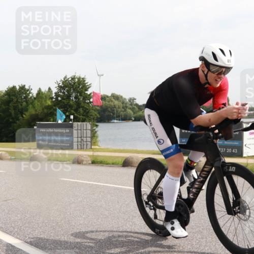 15.06.2025 - 27. Vierlanden-Triathlon H.Heesch http://msf.ph/oto/7999184 15.06.2025 10:20:05 Radfahren 20, 69, 85, 162 meine-sportfotos.de