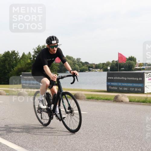 15.06.2025 - 27. Vierlanden-Triathlon H.Heesch http://msf.ph/oto/7999192 15.06.2025 10:20:06 Radfahren 20, 69, 85, 162 meine-sportfotos.de