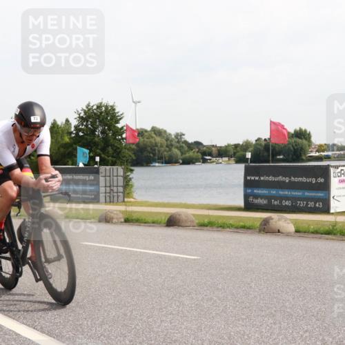15.06.2025 - 27. Vierlanden-Triathlon H.Heesch http://msf.ph/oto/7999282 15.06.2025 10:22:16 Radfahren 39, 54, 73, 207, 466, 612, 618 meine-sportfotos.de