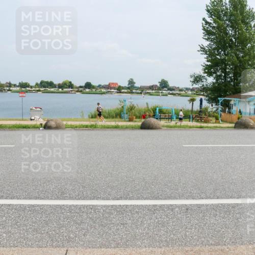 21.06.2025 - 27. Vierlanden-Triathlon H.Heesch http://msf.ph/oto/7999289 15.06.2025 12:31:46 Radfahren 861, 1000, 1001, 1002, 1003 meine-sportfotos.de