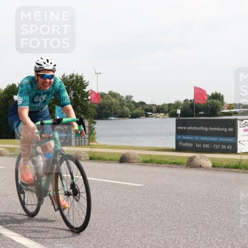 15.06.2025 - 27. Vierlanden-Triathlon H.Heesch http://msf.ph/oto/7999303 15.06.2025 10:22:18 Radfahren 39, 54, 73, 82, 149, 207, 466, 612, 618 meine-sportfotos.de